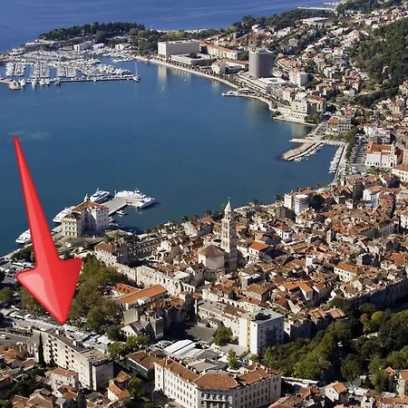 아파트 Zen Centre