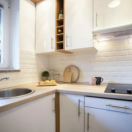 Zen Centre Apartman *